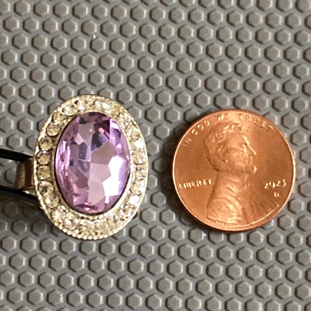 Two ring lot - Picture 3 of 4